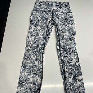 Lululemon Train Times 7/8 leggings